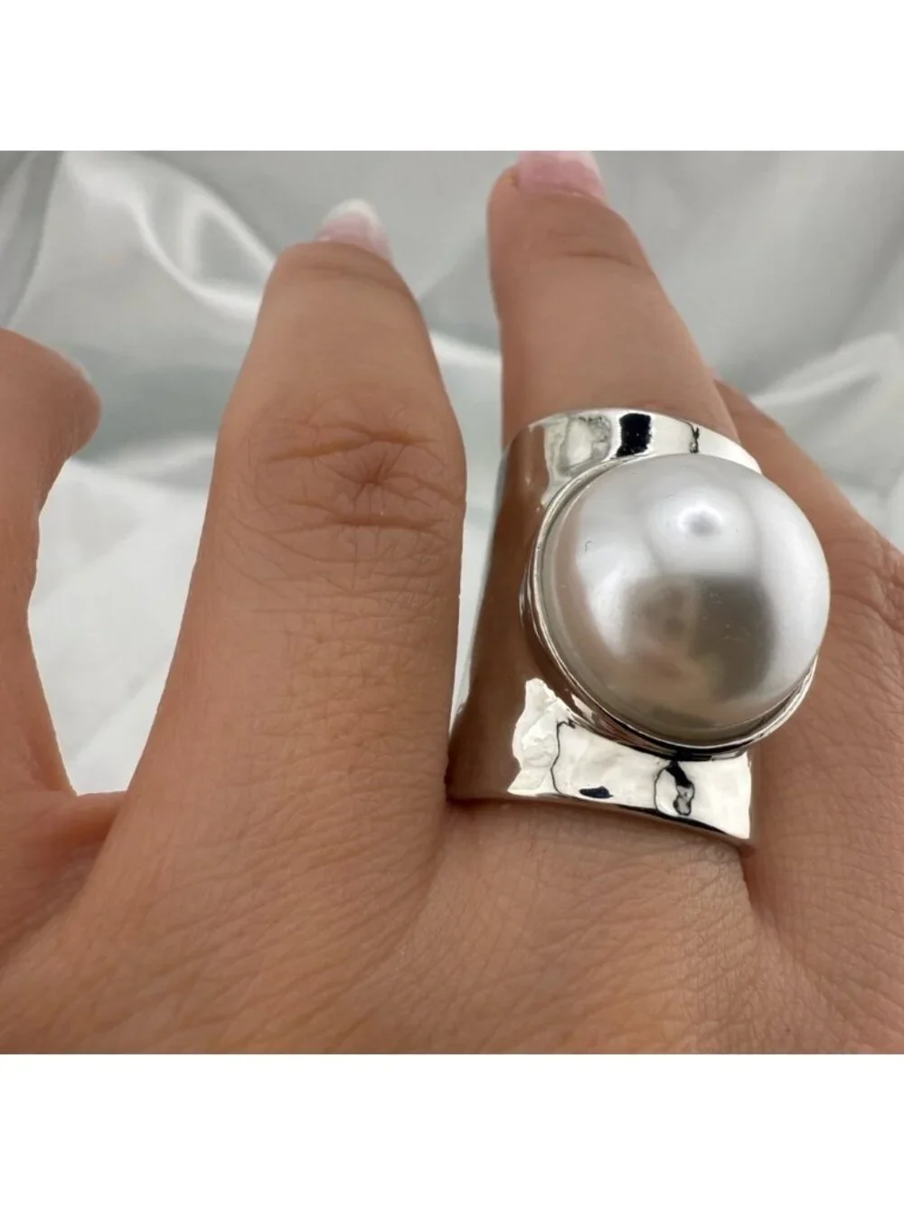 Zara new! Women’s Silver adjustable Pearl Statement Ring_4